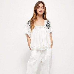 EUC Free People Prairie Days White and Black Crochet Top XS
